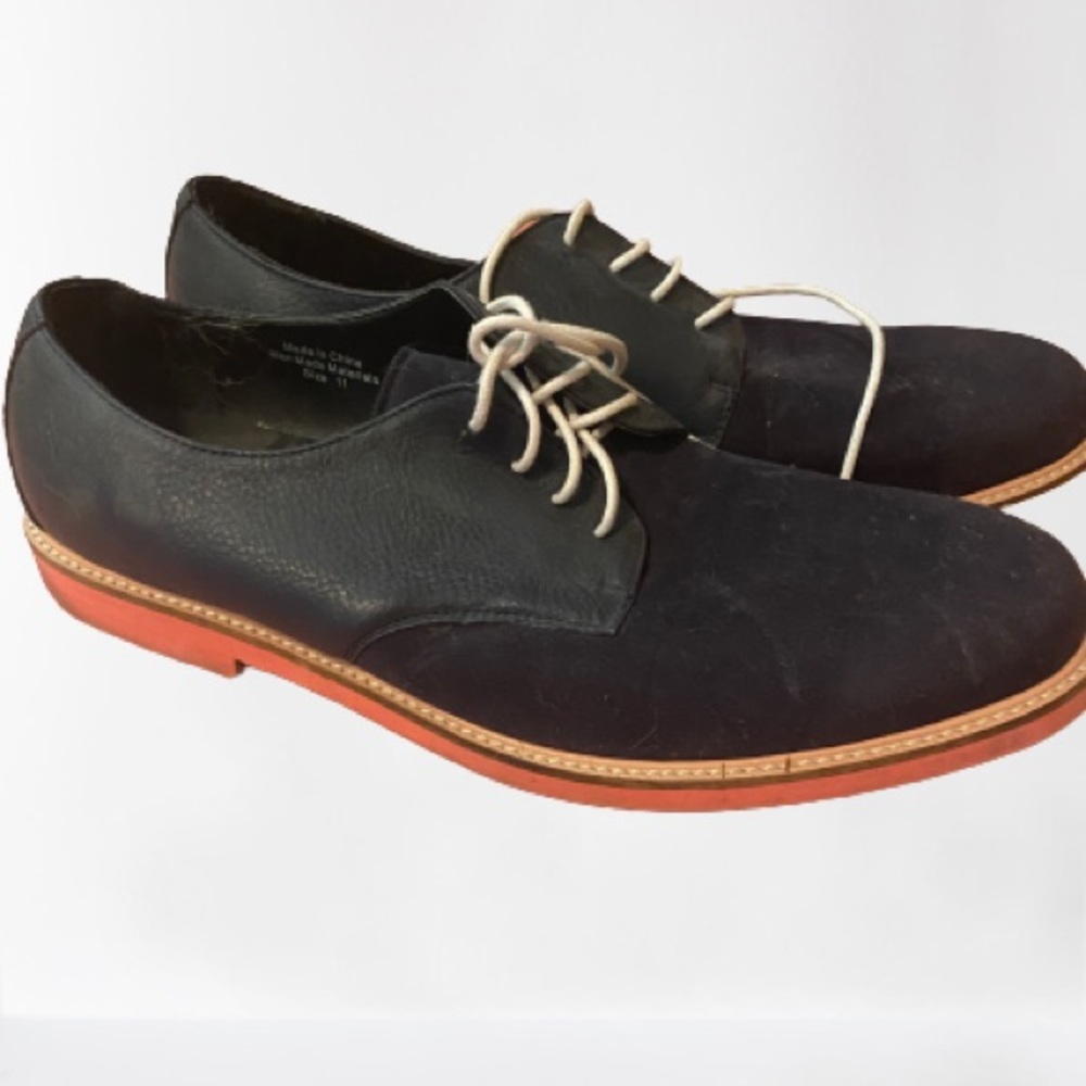 Size 11 salmon and navy blue Hillsboro dress shoes